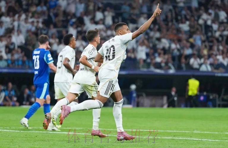 欧冠-爆冷！本泽马点射 皇马1-2遭谢里夫绝杀